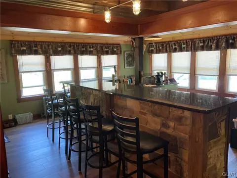 669 S Summit Rd, Bath, PA 18014 photo 19