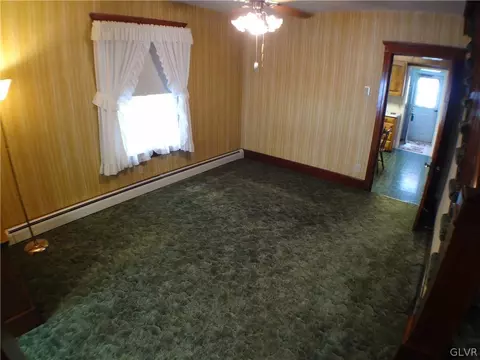 149 E Northampton St, Bath, PA 18014 photo 8