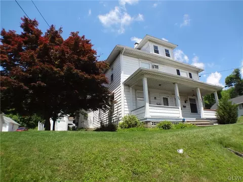 149 E Northampton St, Bath, PA 18014 photo 1