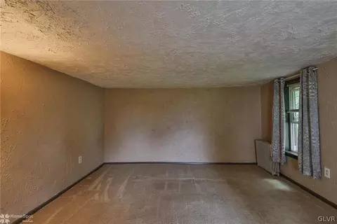 517 Elm St, Bath, PA 18014 photo 11
