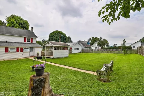 517 Elm St, Bath, PA 18014 photo 36