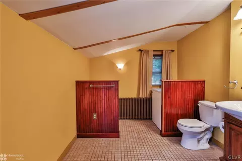 517 Elm St, Bath, PA 18014 photo 18