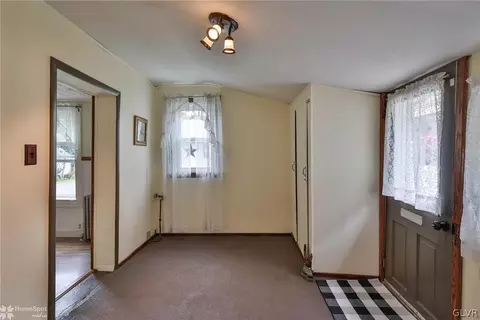 517 Elm St, Bath, PA 18014 photo 16