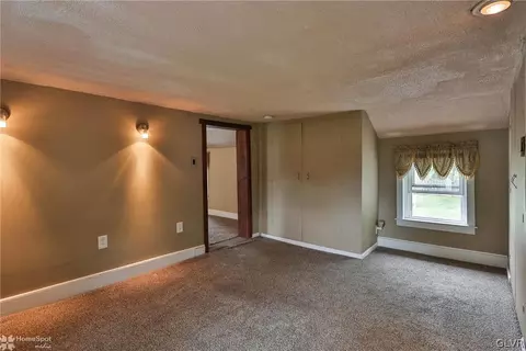 517 Elm St, Bath, PA 18014 photo 29
