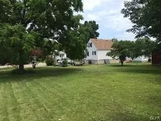 329 E 3rd St, Wind Gap, PA 18091 photo 21
