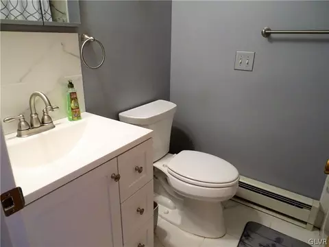 2808 Hillcrest Dr E, Coplay, PA 18037 photo 18