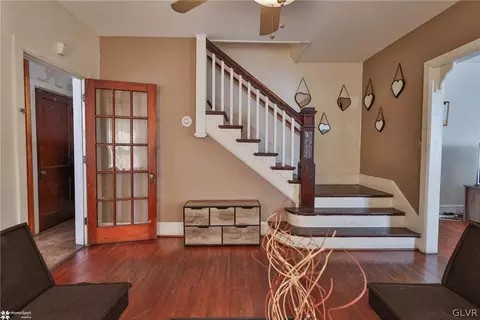 815 E 5th St, Bethlehem, PA 18015 photo 14
