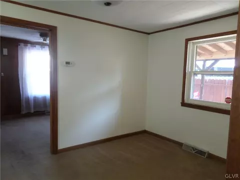 446 Maple St, Bethlehem, PA 18018 photo 6