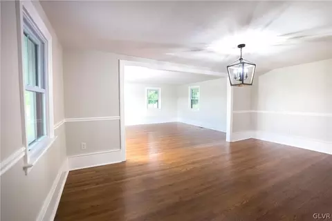 654 Mountain View Dr, Gilbert, PA 18331 photo 18