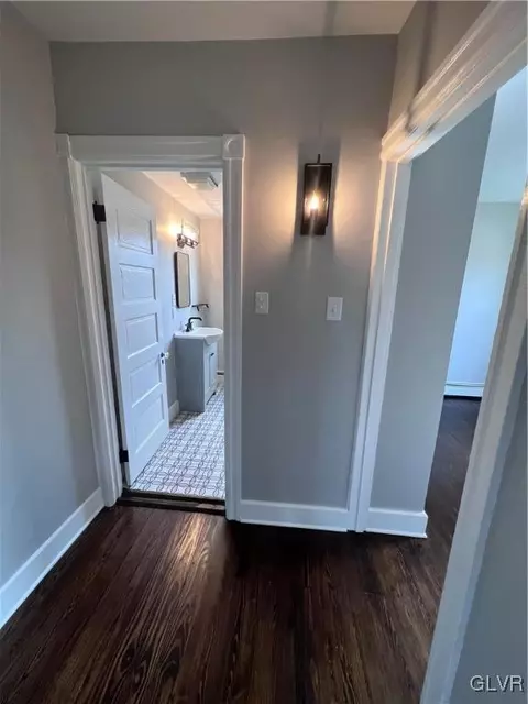 422 E Laurel St, Bethlehem, PA 18018 photo 17