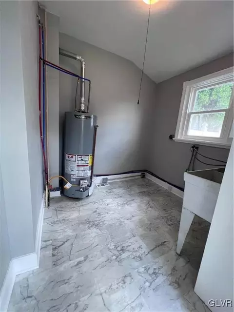 422 E Laurel St, Bethlehem, PA 18018 photo 32