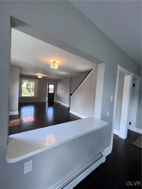 422 E Laurel St, Bethlehem, PA 18018 photo 7