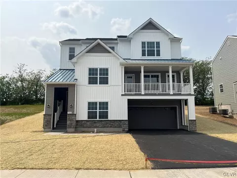 500 Bellflower Dr #6, North Whitehall Twp, PA 18078