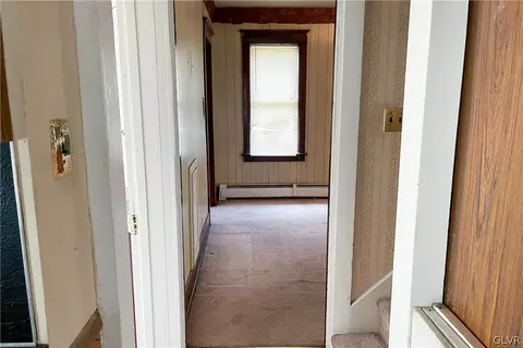 106 E Northampton St, Bath, PA 18014 photo 9