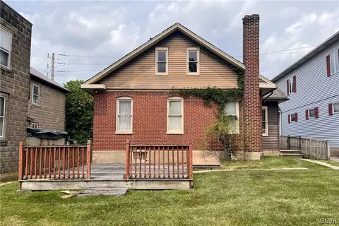 106 E Northampton St, Bath, PA 18014 photo 2