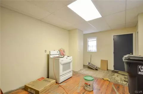 308 E Broad St, Hazleton, PA 18201 photo 14