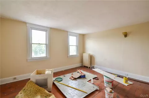 308 E Broad St, Hazleton, PA 18201 photo 8