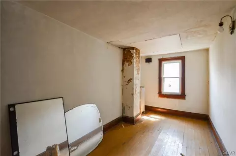 308 E Broad St, Hazleton, PA 18201 photo 11