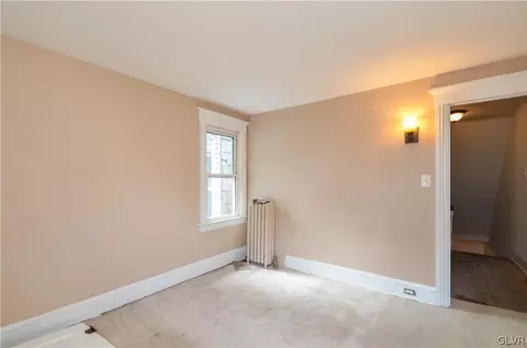 308 E Broad St, Hazleton, PA 18201 photo 4