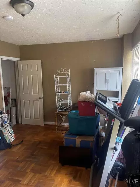 943 E 6th St, Bethlehem, PA 18015 photo 4