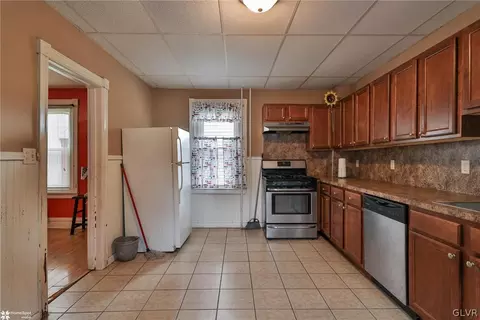 728 Evans St, Bethlehem, PA 18015 photo 14