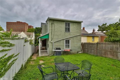 728 Evans St, Bethlehem, PA 18015 photo 36