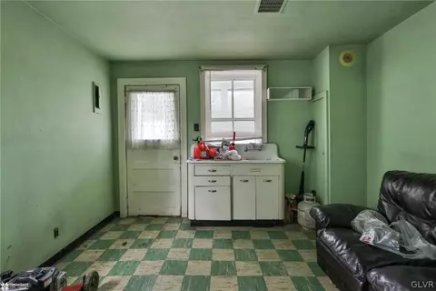 728 Evans St, Bethlehem, PA 18015 photo 41