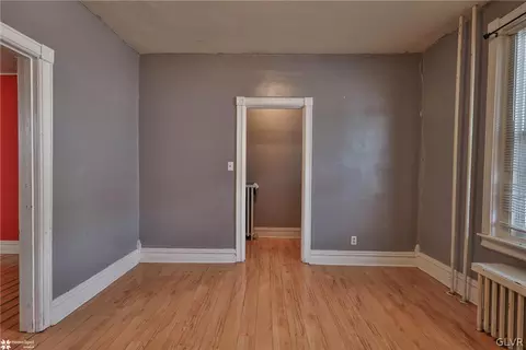 728 Evans St, Bethlehem, PA 18015 photo 7