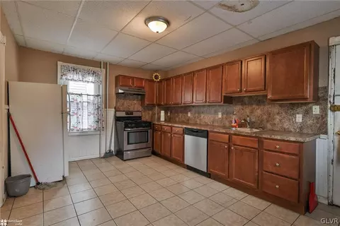 728 Evans St, Bethlehem, PA 18015 photo 13