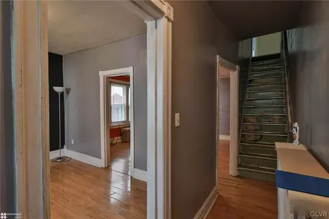 728 Evans St, Bethlehem, PA 18015 photo 4
