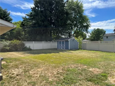 662 E Macada Rd, Bethlehem, PA 18017 photo 13