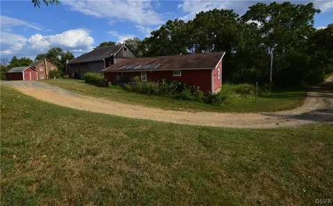 552 Bauer Rd, Bath, PA 18014 photo 6
