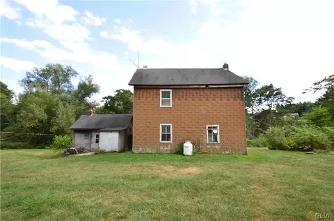 552 Bauer Rd, Bath, PA 18014 photo 5