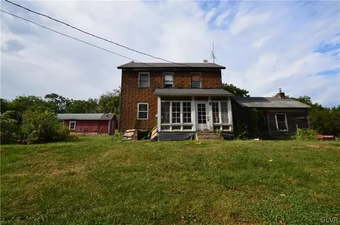 552 Bauer Rd, Bath, PA 18014 photo 1