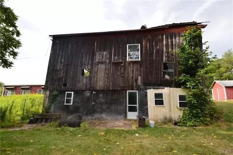 552 Bauer Rd, Bath, PA 18014 photo 24
