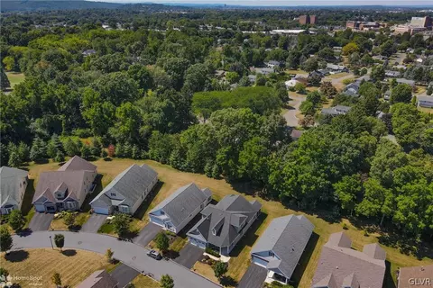 1065 Resolution Dr, Bethlehem, PA 18017 photo 44
