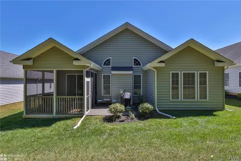 1065 Resolution Dr, Bethlehem, PA 18017 photo 40