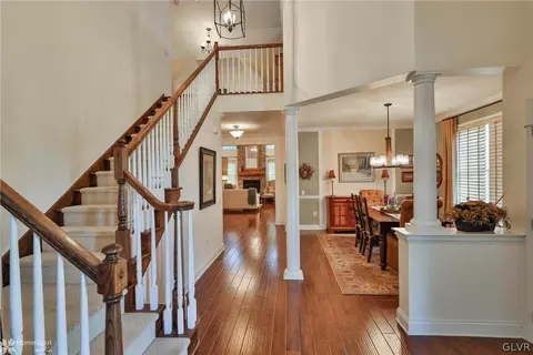 1065 Resolution Dr, Bethlehem, PA 18017 photo 4