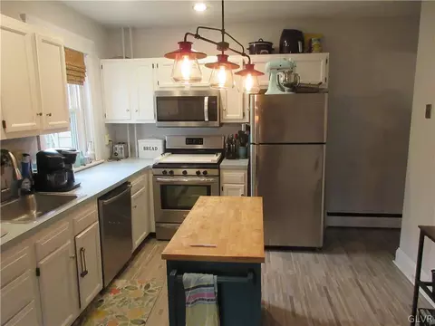425 E Laurel St, Bethlehem, PA 18018 photo 13