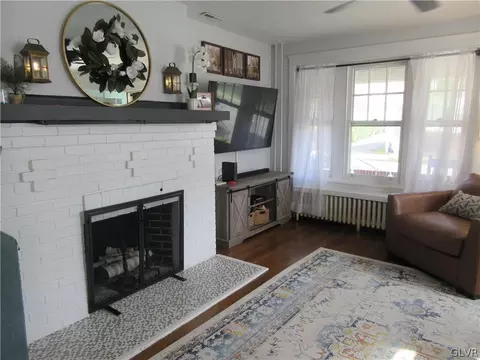 425 E Laurel St, Bethlehem, PA 18018 photo 7