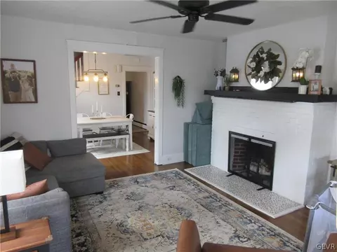 425 E Laurel St, Bethlehem, PA 18018 photo 8