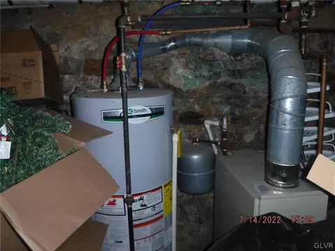 609 E 5th St, Bethlehem, PA 18015 photo 6