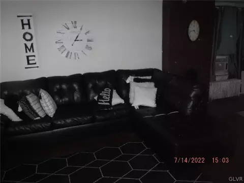 609 E 5th St, Bethlehem, PA 18015 photo 5