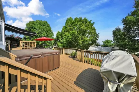 2721 Temple Dr, Sinking Spring, PA 19608 photo 28