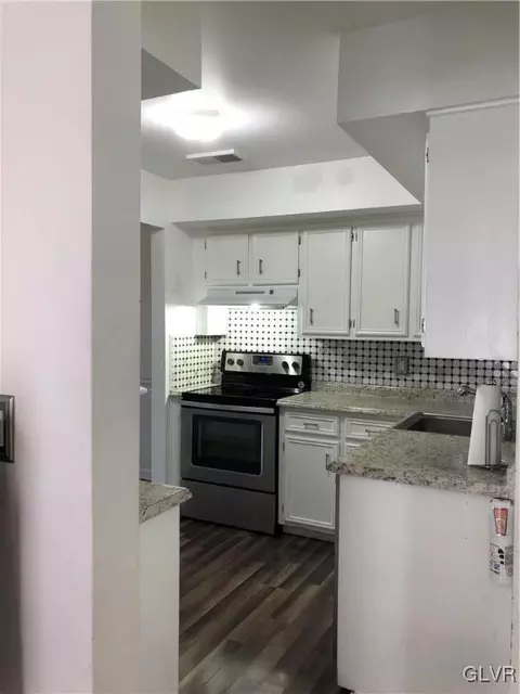 5616 Grace Ave, Bethlehem, PA 18017 photo 8