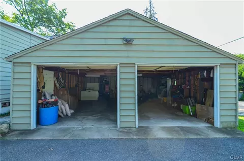8621 Grouse Dr, Bath, PA 18014 photo 23