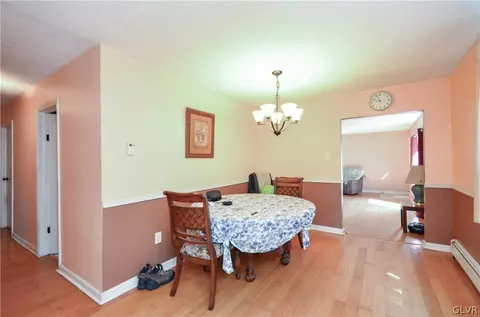 8621 Grouse Dr, Bath, PA 18014 photo 7