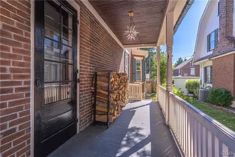 30 E Wall St, Bethlehem, PA 18018 photo 5