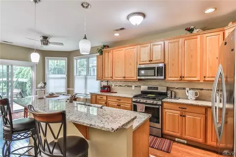 5351 General Dr, Bethlehem, PA 18017 photo 28