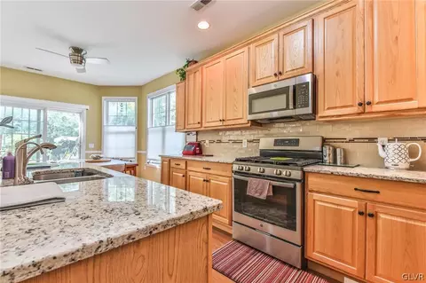 5351 General Dr, Bethlehem, PA 18017 photo 31